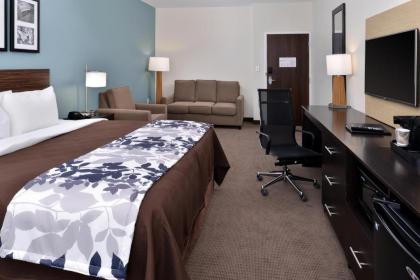Sleep Inn & Suites - image 9