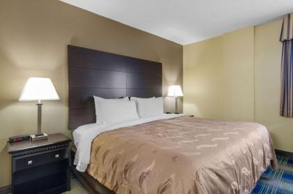 Quality Inn Merriam Kansas City - image 3