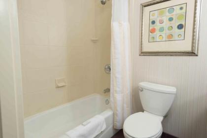 Hilton Garden Inn Merrillville - image 10