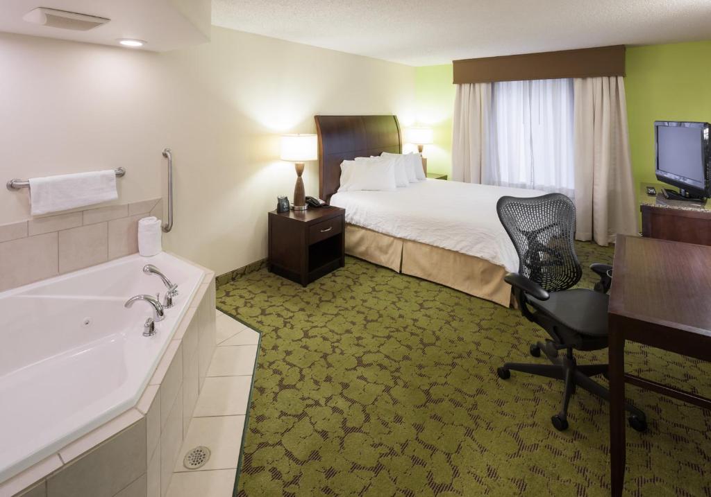 Hilton Garden Inn Merrillville - image 5