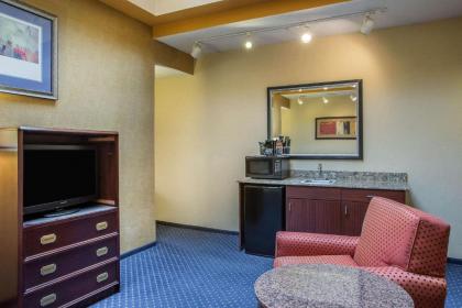 Clarion Inn Merrillville - image 2