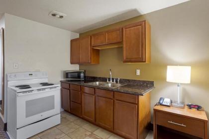 Comfort Inn Hobart - Merrillville - image 5