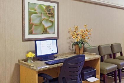 La Quinta Inn by Wyndham Merrillville - image 14