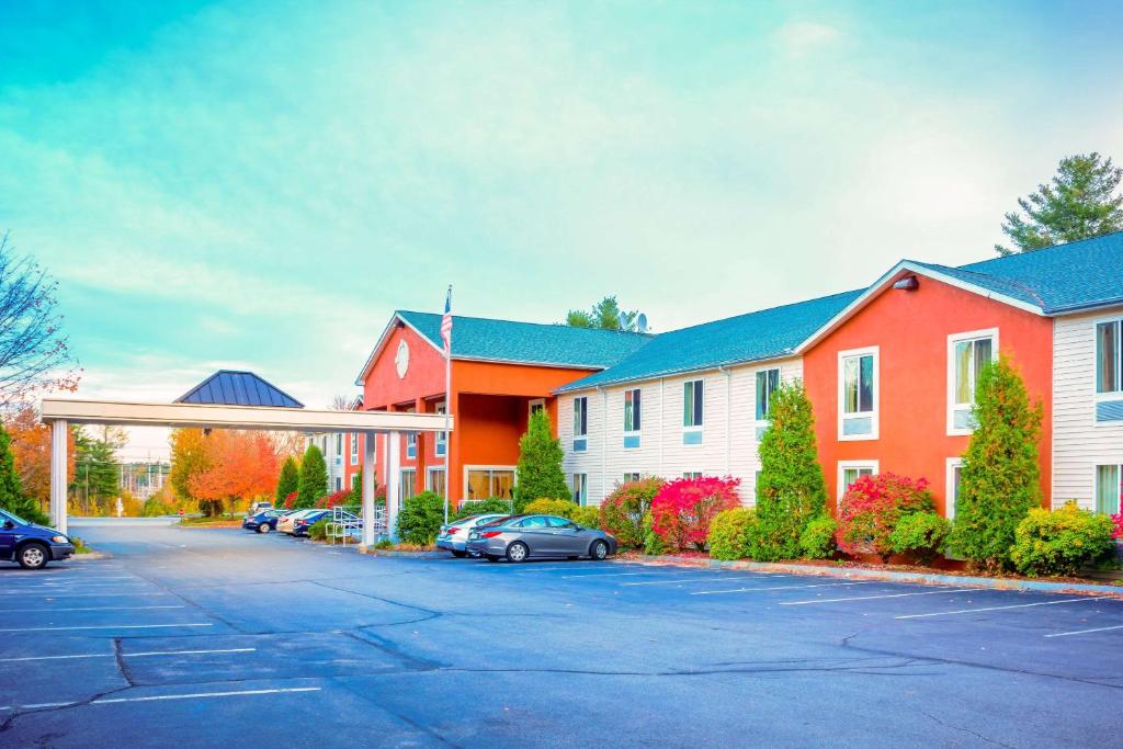 Quality Inn Merrimack - Nashua - image 4