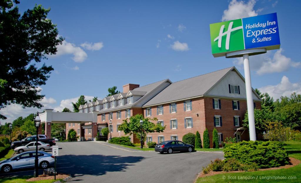 Holiday Inn Express and Suites Merrimack an IHG Hotel - main image