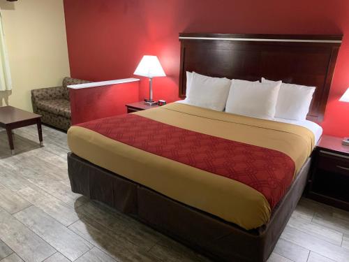 Econo Lodge Inn & Suites Mesa - main image