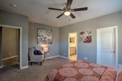 Elegant Palms Townhome with Patio and Resort Amenities! - image 5