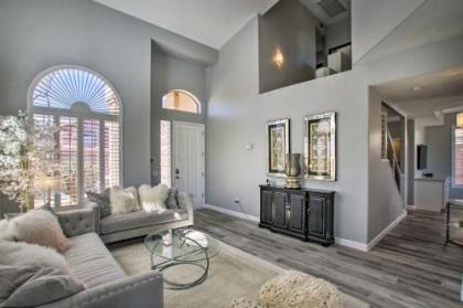 Spacious Updated Resort Home on Golf Course! - image 1