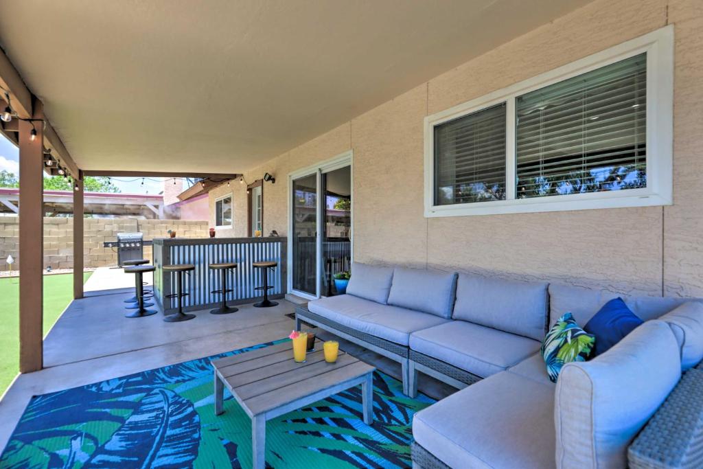 Mesa Paradise with Game Room Patio and Grill! - image 2