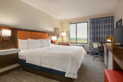 Hampton Inn & Suites Dallas-Mesquite - image 15