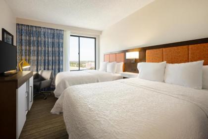 Hampton Inn & Suites Dallas-Mesquite - image 6