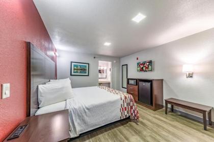 Red Roof Inn Dallas - Mesquite - image 7