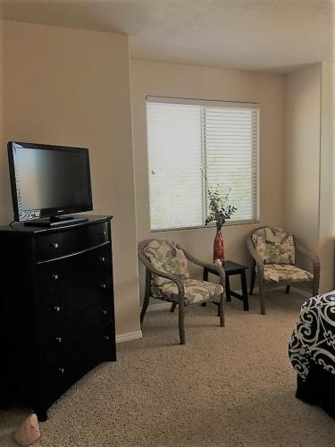 2 Bedroom condo in Mesquite #366 - image 2