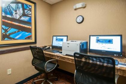 Hampton Inn Metairie - image 13