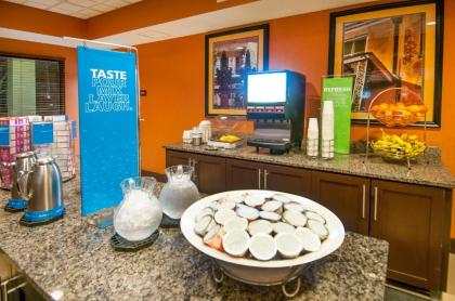 Hampton Inn Metairie - image 15