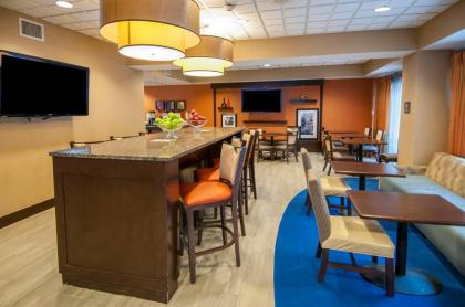 Hampton Inn Metairie - image 20