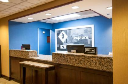 Hampton Inn Metairie - image 9