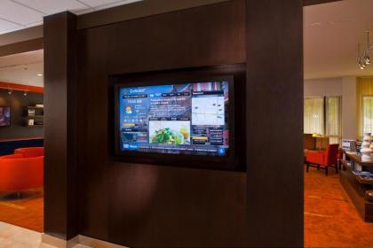 Courtyard by Marriott New Orleans Metairie - image 5