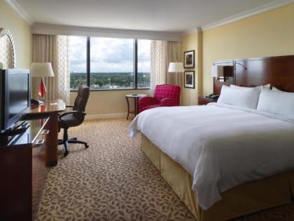 New Orleans Marriott Metairie At Lakeway - image 13