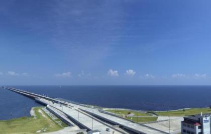 New Orleans Marriott Metairie At Lakeway - image 4