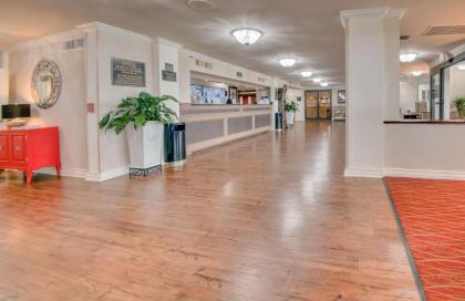 Ramada by Wyndham Metairie New Orleans Airport - image 9