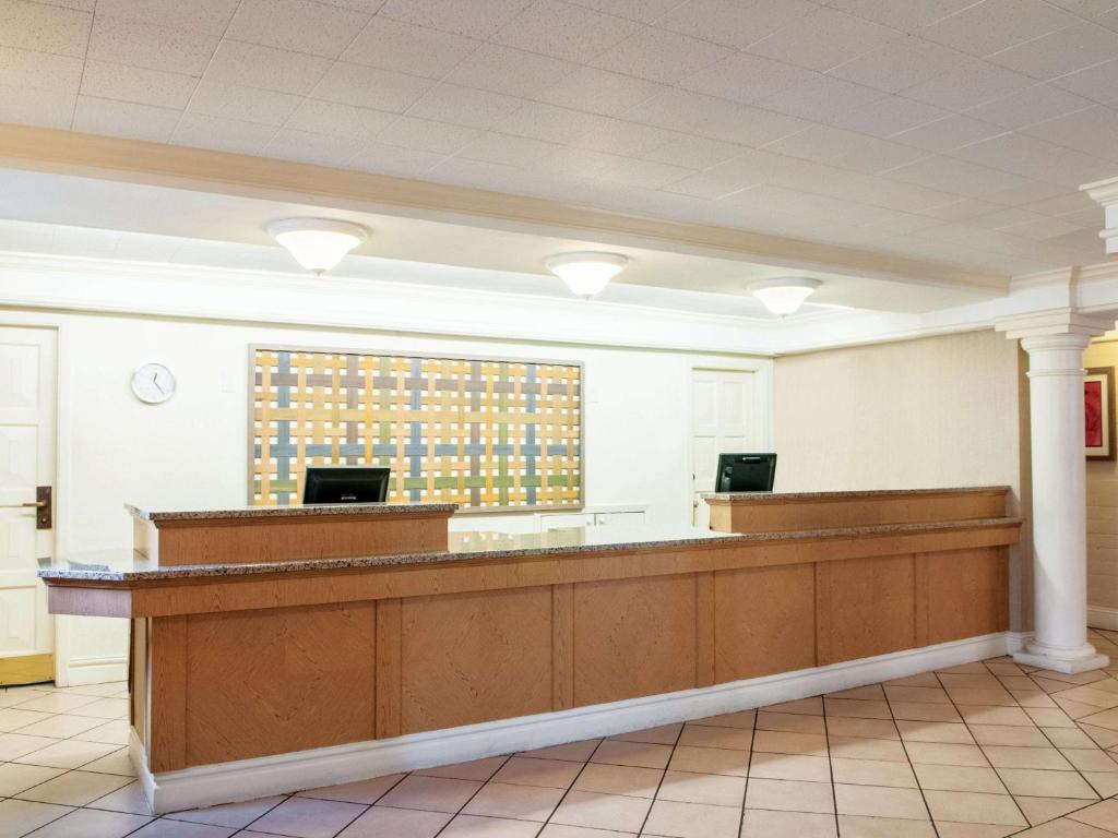 La Quinta Inn by Wyndham New Orleans Veterans / Metairie - image 7