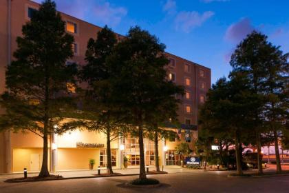 Sheraton Hotel Metairie New Orleans - image 4