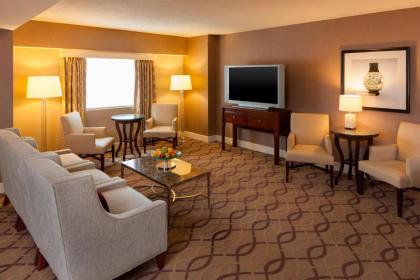 Sheraton Hotel Metairie New Orleans - image 7