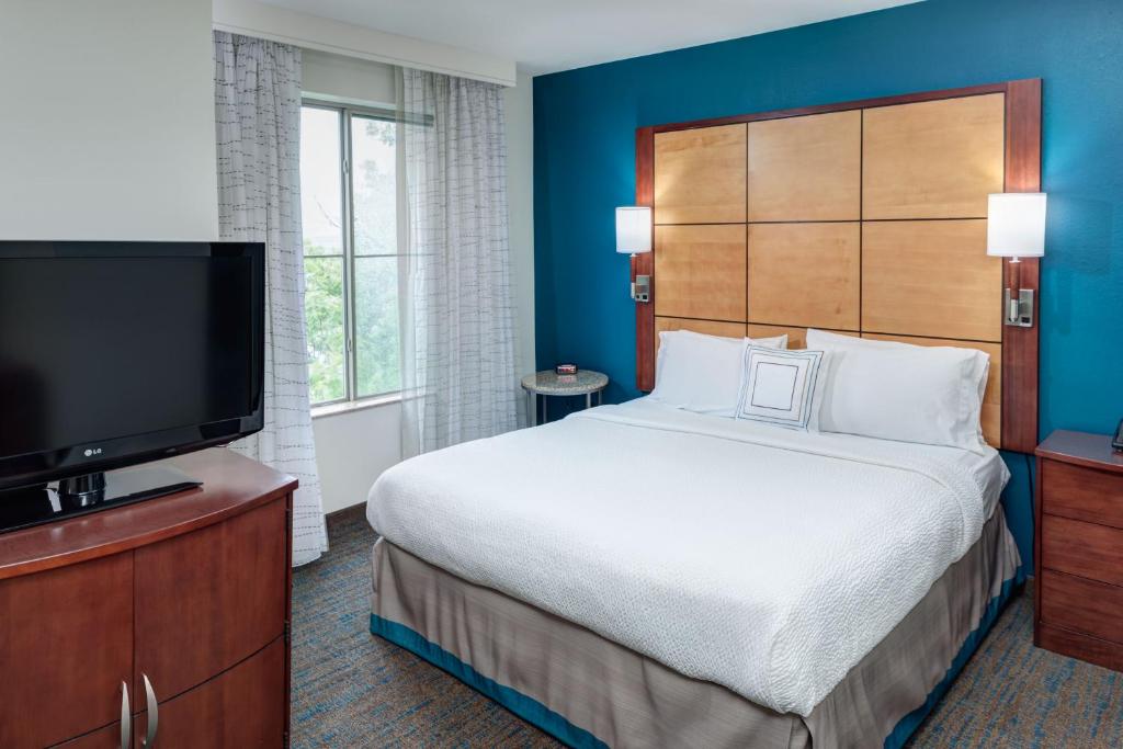 Residence Inn by Marriott Chicago Lake Forest/Mettawa - image 5