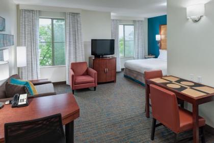 Residence Inn by Marriott Chicago Lake Forest/Mettawa - image 8