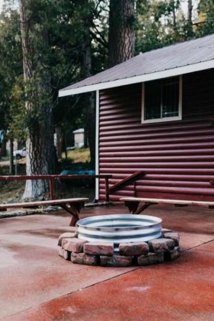 Long Barn Lodge & Event Center - image 10