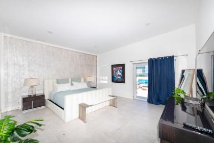 100 Collins avenue apartment - image 17