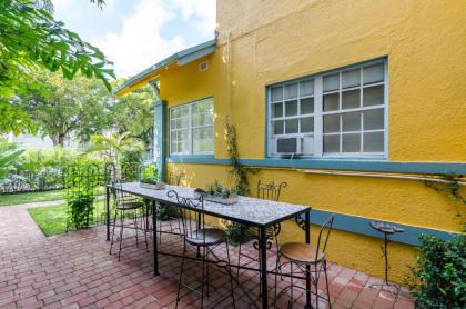 Sunflower Boutique Hotel Apartments - image 12