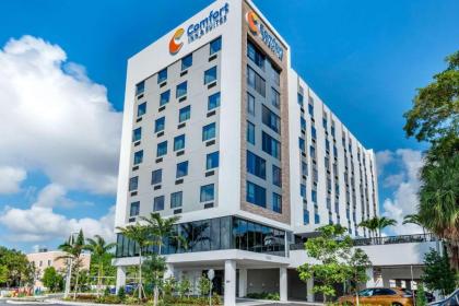 Comfort Inn & Suites Miami International Airport - image 1