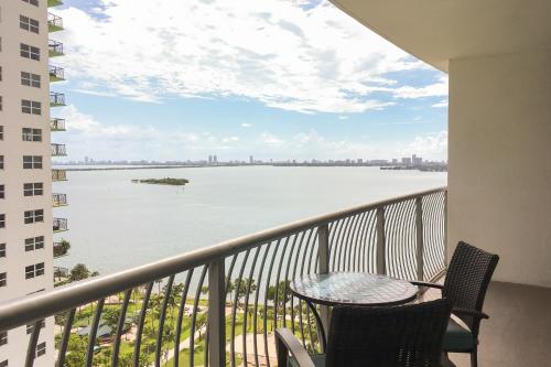 Bayshore Waterview - image 3