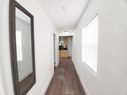 Private 2BR Apartment nr Wynwood Midtown and the Design District - image 5