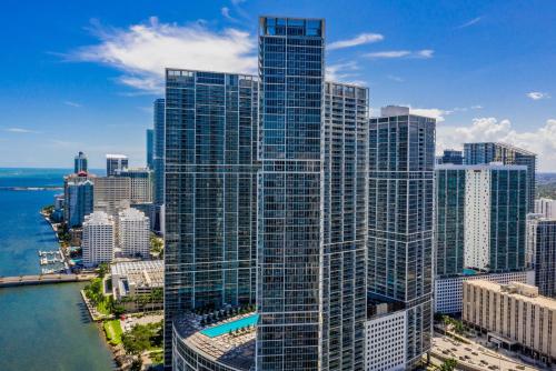 LHG ICON MIAMI Apartments - main image