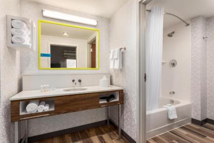 Hampton Inn & Suites Miami Kendall Fl - image 11