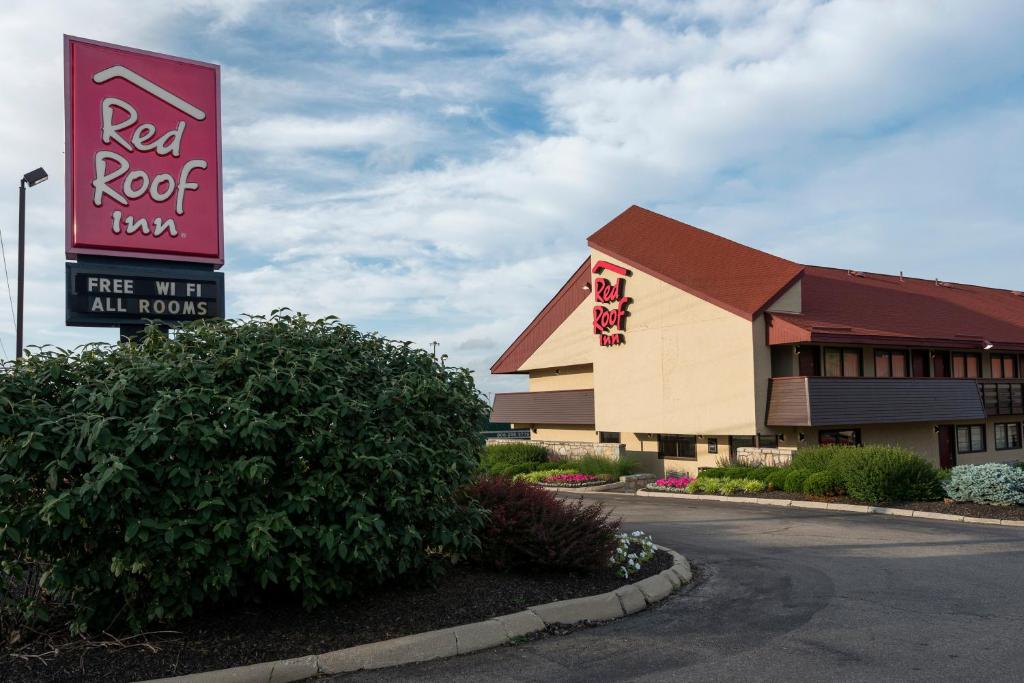 Red Roof Inn Dayton South - Miamisburg - image 3