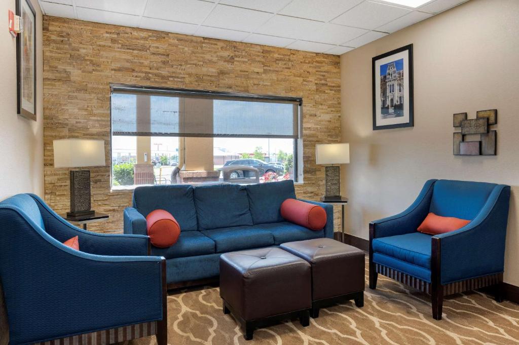 Comfort Suites Miamisburg - Dayton South - image 4