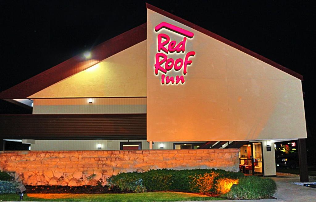 Red Roof Inn Michigan City - main image