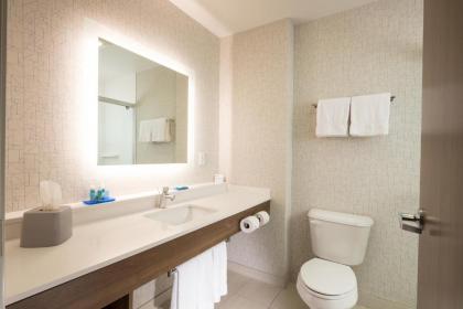 Holiday Inn Express & Suites - Michigan City an IHG Hotel - image 14