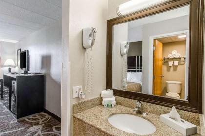 Quality Inn Middleboro-Plymouth - image 11