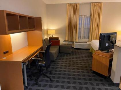 TownePlace Suites Cleveland Airport - image 3