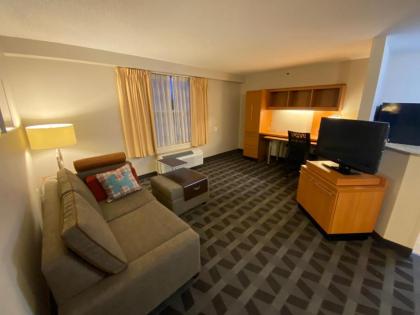 TownePlace Suites Cleveland Airport - image 7