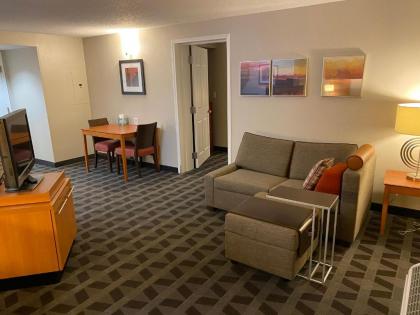 TownePlace Suites Cleveland Airport - image 9