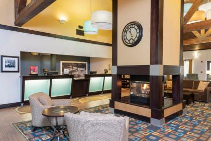 Hampton Inn & Suites Cleveland-Airport/Middleburg Heights - image 8