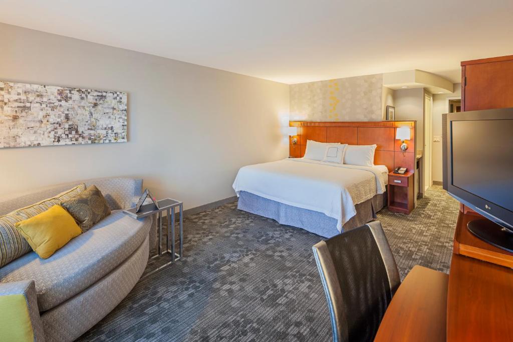 Courtyard by Marriott Madison West / Middleton - image 4