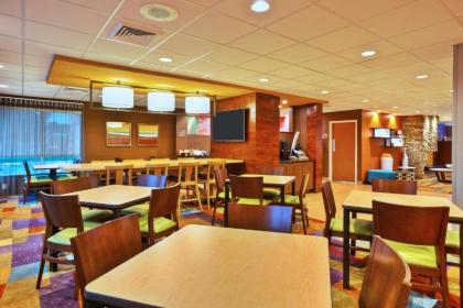 Fairfield Inn & Suites by Marriott Madison West/Middleton - image 10