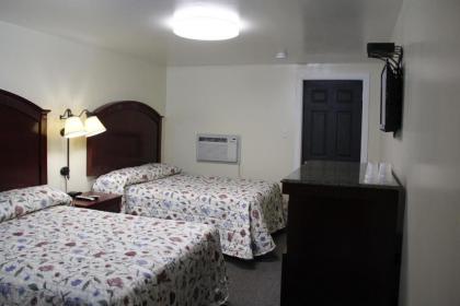 Pleasant Hill Motel - image 10